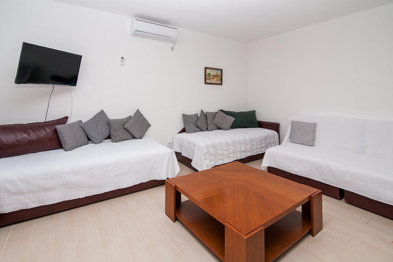 Open Sea Apartments อัตเจฮะห์ ภายนอก รูปภาพ