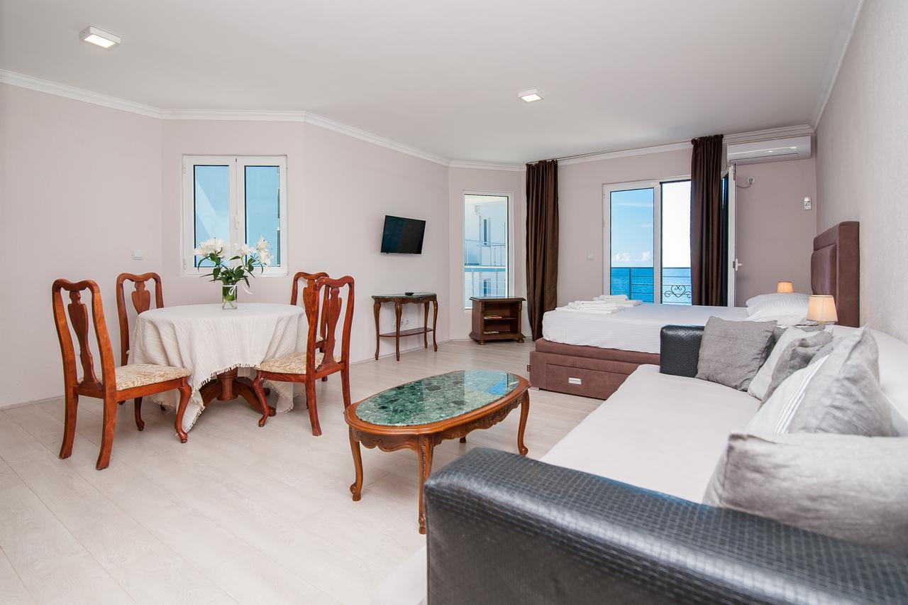 Open Sea Apartments อัตเจฮะห์ ภายนอก รูปภาพ