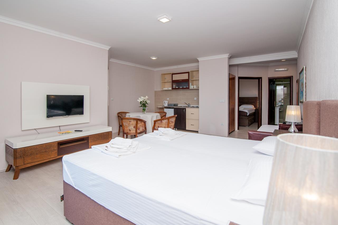 Open Sea Apartments อัตเจฮะห์ ภายนอก รูปภาพ