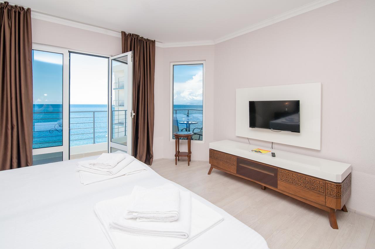Open Sea Apartments อัตเจฮะห์ ภายนอก รูปภาพ