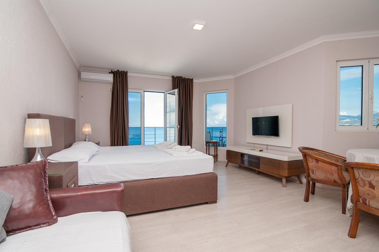 Open Sea Apartments อัตเจฮะห์ ภายนอก รูปภาพ